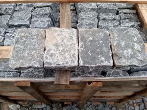 Chittor Black Cobbles