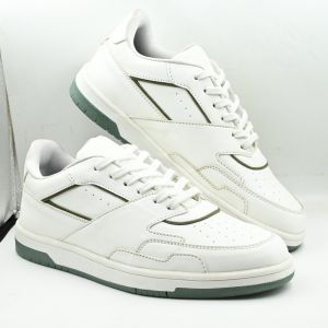 White Men Lightweight Casual Sneaker