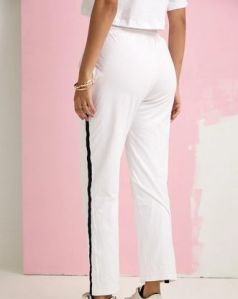 Ladies White Lowers