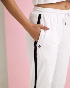 Ladies White Lowers
