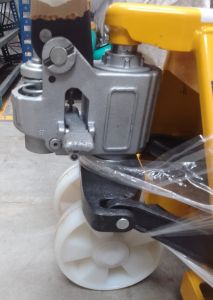 hydraulic hand pallet truck
