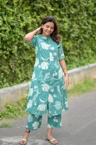 Ladies Naturally Chic Cotton A Line Kurti Set
