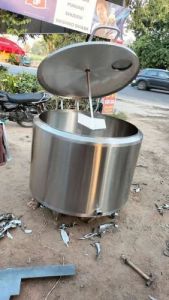 Vertical Bulk Milk Cooler
