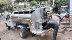 Stainless Steel Milk Tanker