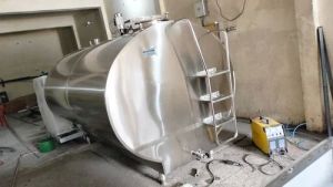 Mild Steel Bulk Milk Cooler
