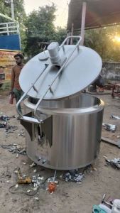 Vertical Bulk Milk Cooler