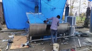 Bulk Milk Cooler With Control Panel