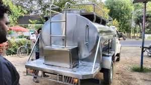 Stainless Steel Milk Tanker