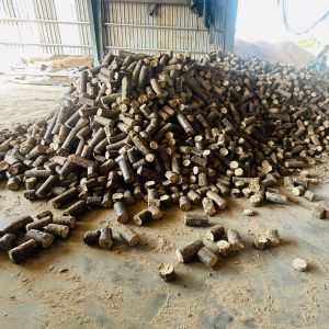 Pinewood Biomass Briquettes