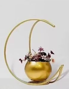 Iron Metal Moon Planter