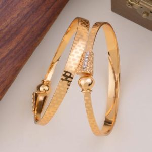 Stylish Artificial Golden Bracelet