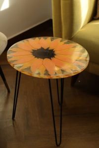 Cheerful Sunflower Table
