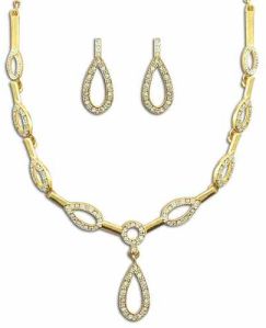 18 Carat Gold Diamond Necklace Set