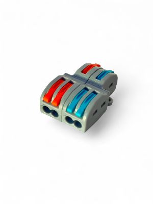 Pole 2 in 4 Out Wiring Connector