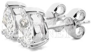 10K White Gold Heart Diamond Stud Earrings