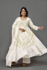 D1 Noor-e-Nazakat Anarkali Kurta Set
