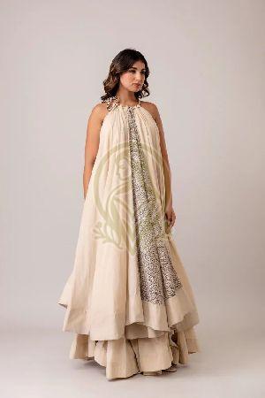 Halter Neck Flared Swirl Dress with Flared Skirt