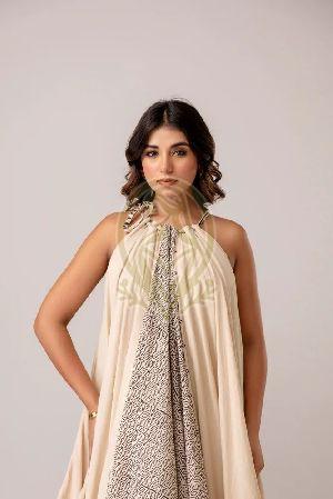 Halter Neck Flared Swirl Dress with Flared Skirt