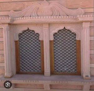 7x7x2 Feet Sandstone Jharokha Article