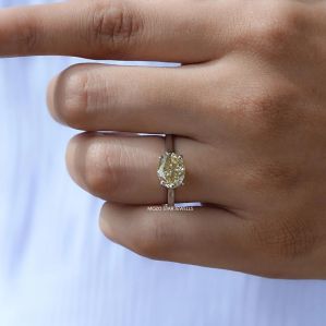 Oval Moissanite Ring