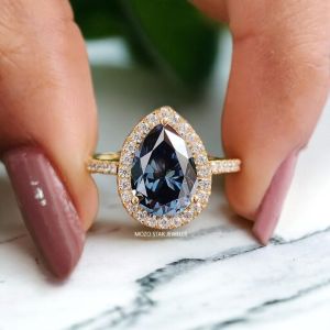 Pear Cut Moissanite Ring