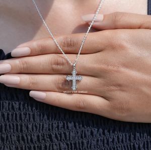 Round Cut Moissanite Necklace