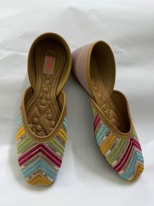 Ladies Fancy Punjabi Jutti