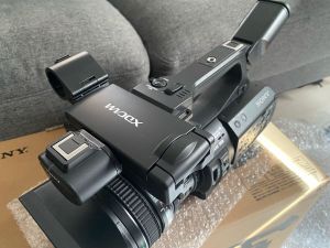 sony pxw-z280 4k 3-cmos camcorder video camera