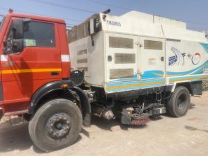 Road Sweeper Machine