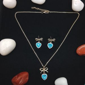 Romantic Heart & Bow Pendant