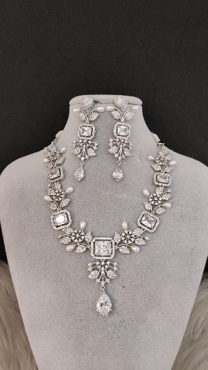 Ladies American Diamond Necklace Set