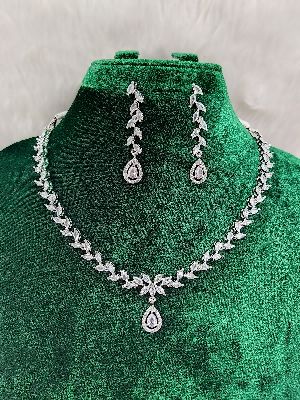Ladies American Diamond Necklace Set