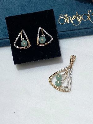 Ladies Artificial Party Wear Pendant Set