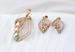Ladies Artificial Party Wear Pendant Set