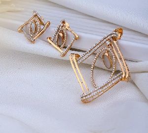 Ladies Artificial Party Wear Pendant Set