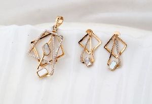 Ladies Artificial Party Wear Pendant Set