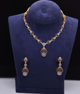 Ladies American Diamond Necklace Set