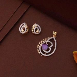 Ladies Artificial Party Wear Pendant Set