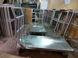 garbage trolleys