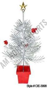 Star Topped Cardinal Christmas Tree