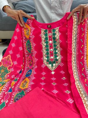 Women Pink Printed Cotton Anarkali Suit Set