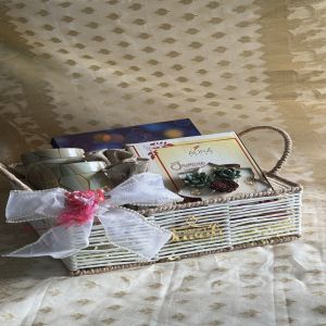 Deluxe Chocolate and Nut Festive Gift Basket