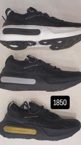 Scachers Sports Shoes