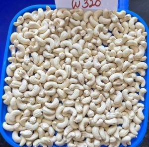 w320 Kaju Cashew Nut