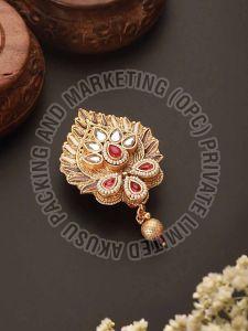 Traditional Kundan Work Saree Brooch