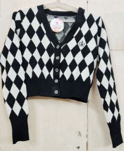 White and Black Ladies Woolen Cardigan