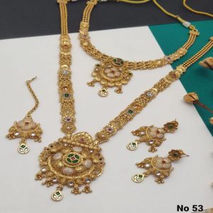 Matt Necklace Set