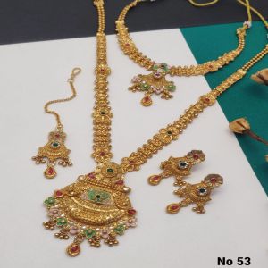Matt Necklace Set