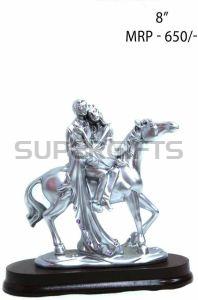 Silver Romantic Couple Statue