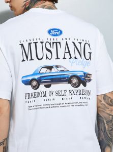 Mens White Mustang Printed Cotton Round Neck T-shirt